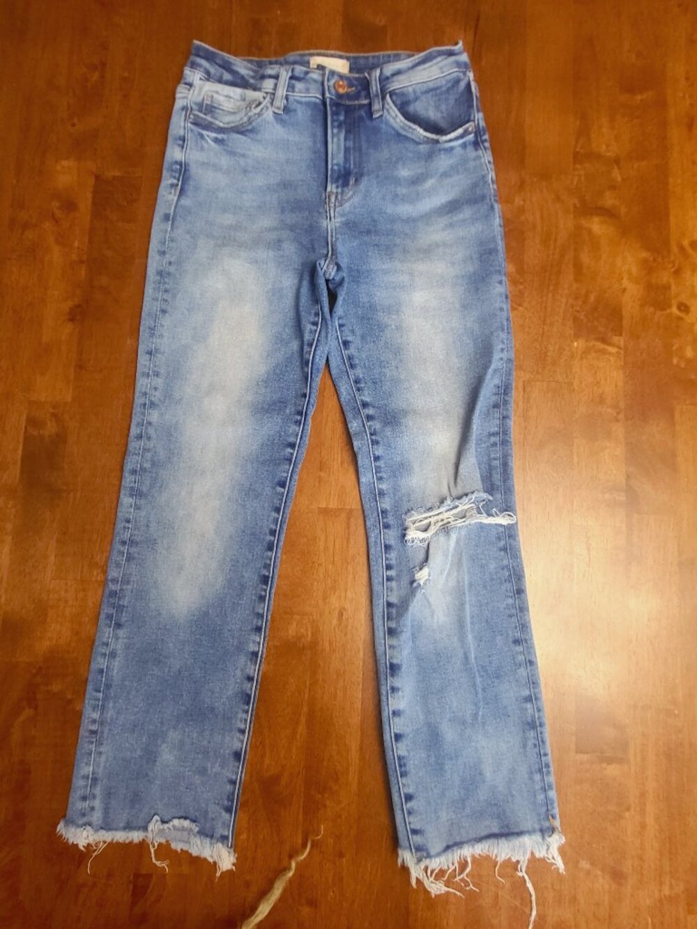 Altr’d State / Vervet ~ Sz 26” ~ Distressed Jeans ~ Excellent Condition